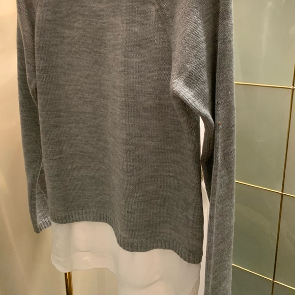 Beautiful sweater AB Studio in gray color and has silver tone .size : large. - Picture 6 of 13